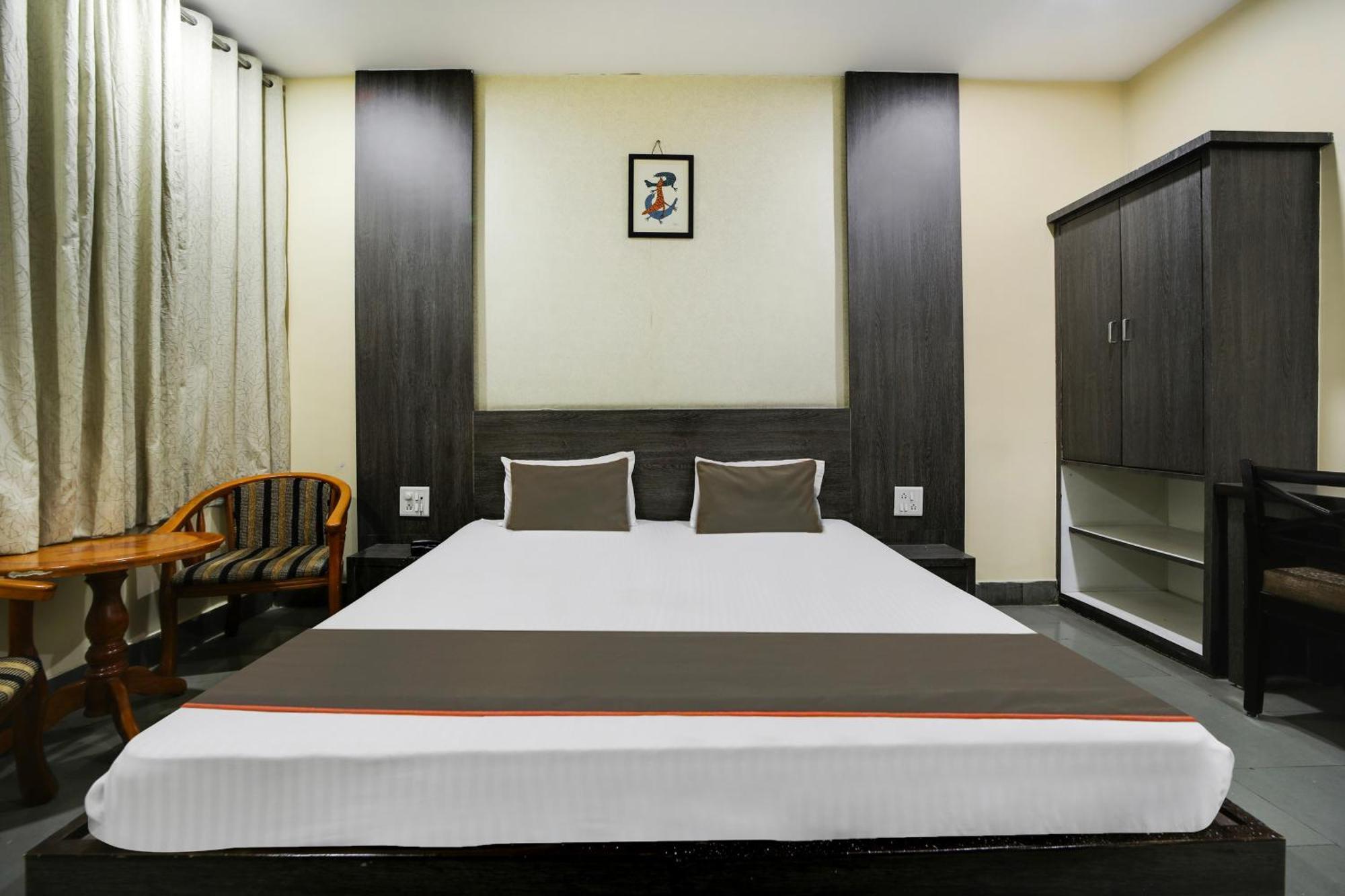 Collection O Hotel Silver Inn Bhopal Dış mekan fotoğraf
